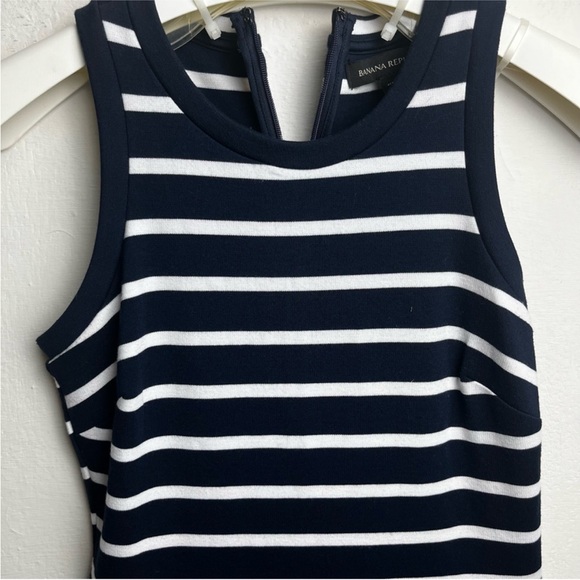 BANANA REPUBLIC Striped Dress - Picture 4 of 10